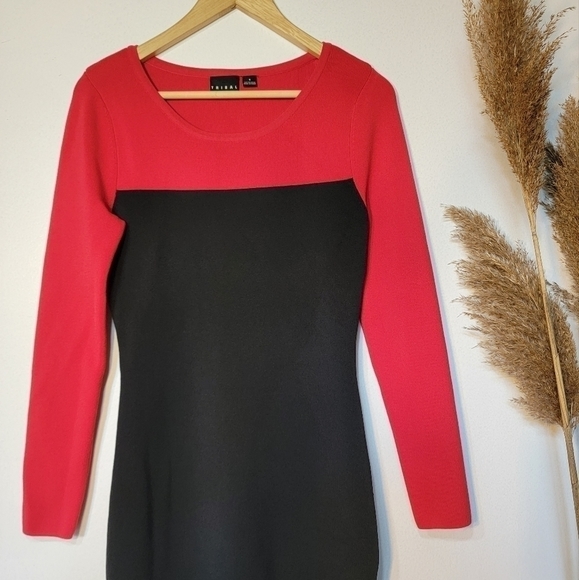 RED and Black Tribal long-sleeved dress. Size Small - Picture 2 of 13